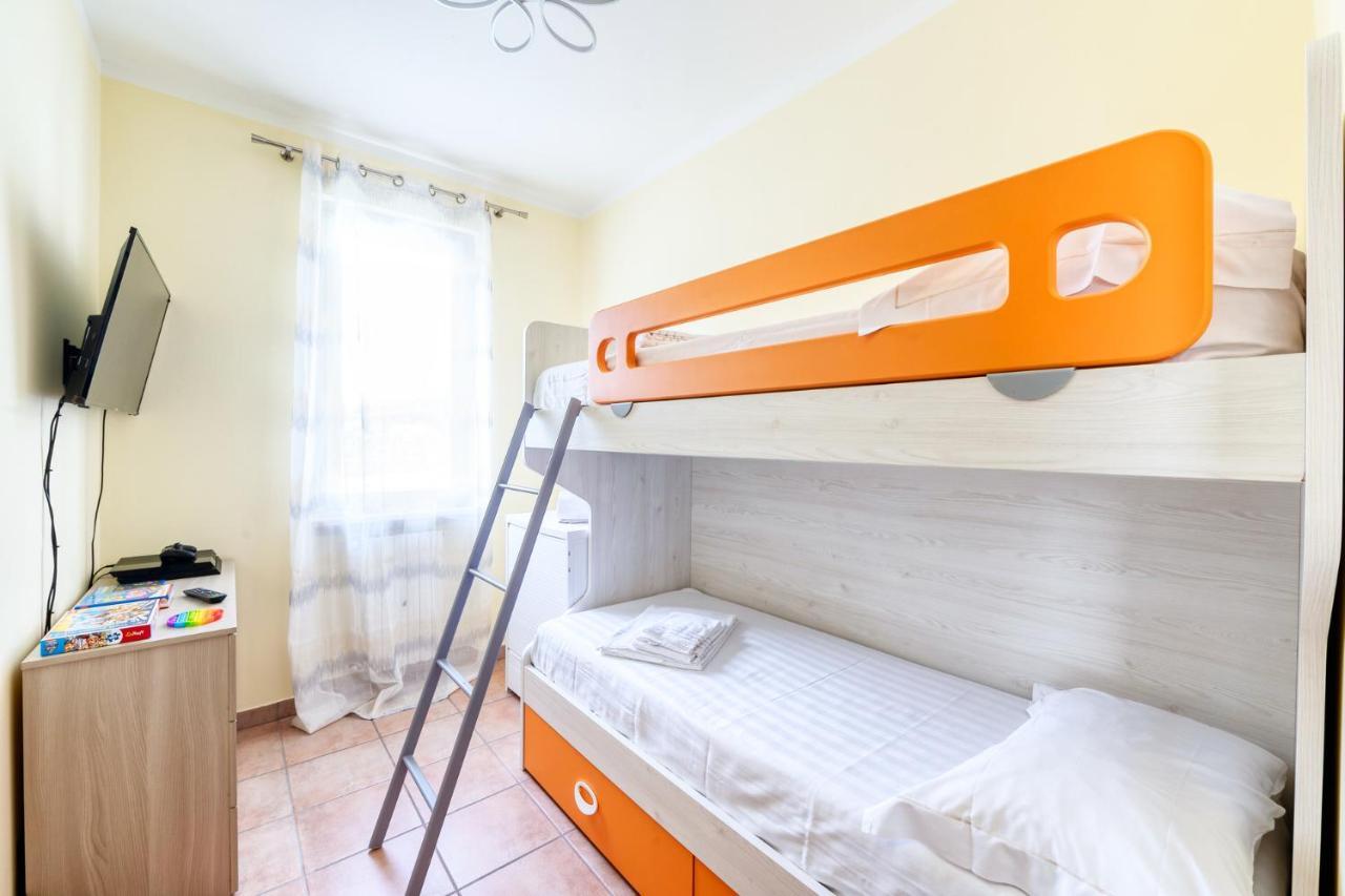 Wolf House - Peschiera Holiday Peschiera del Garda Exterior foto